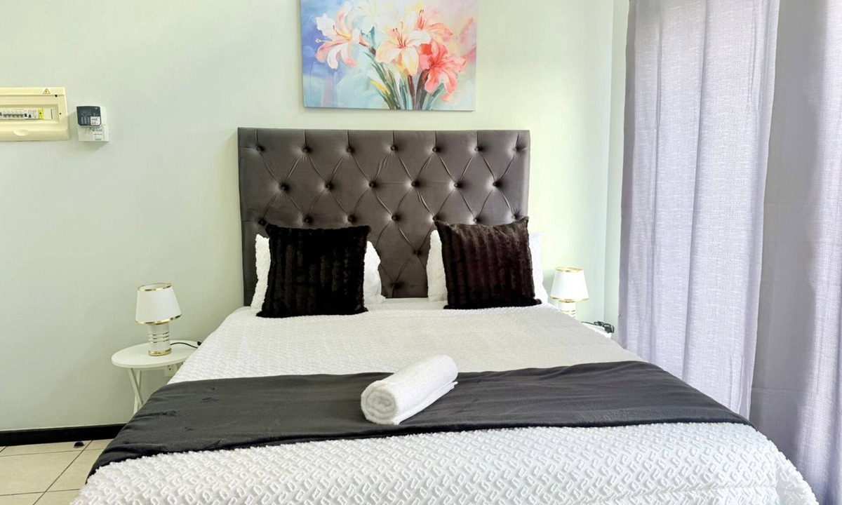 Greater Johannesburg Metropolitan Area Apartment | Cosy Apartment :Tv/Wi-Fi/Netflix