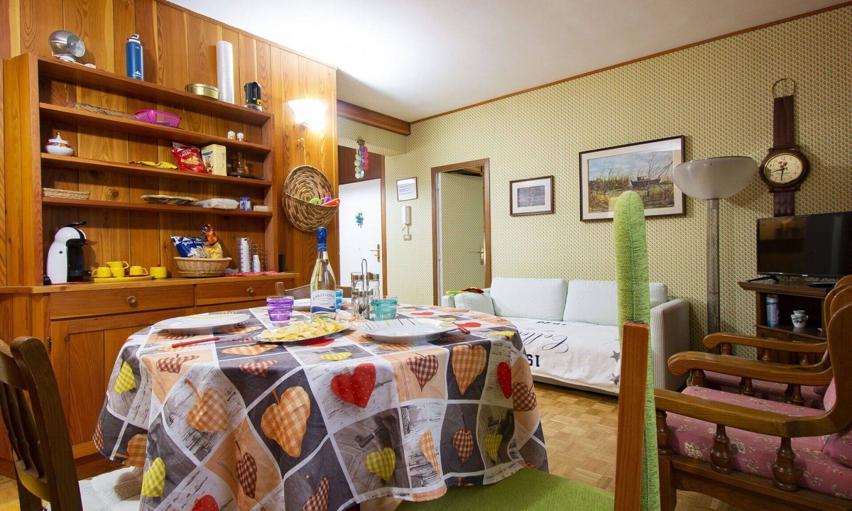 Abetone Apartment | Cosy apartment for 4 guests with WIFI, TV, terrace and pets allowed
