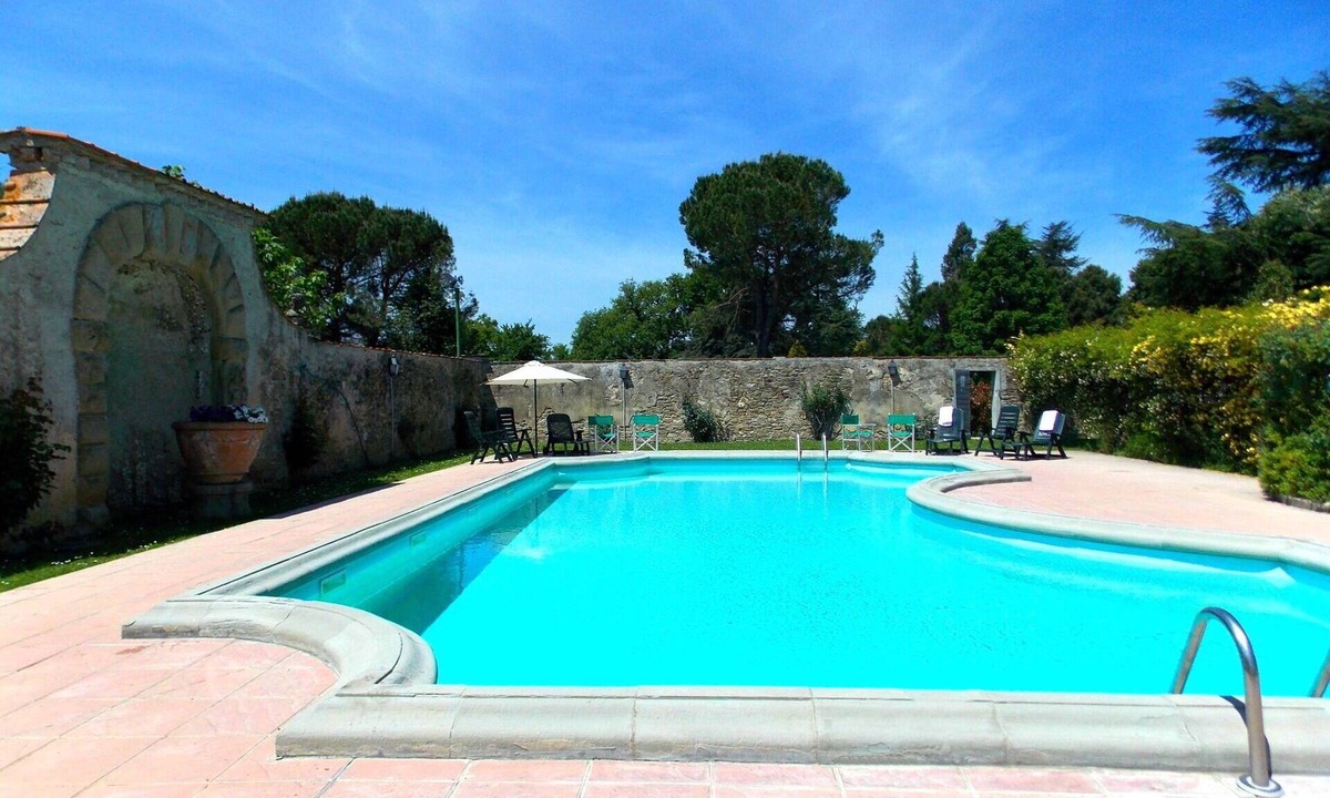 Scarperia Villa | Cosy apartment in villa for 8 guests with WIFI, pool, TV and panoramic view