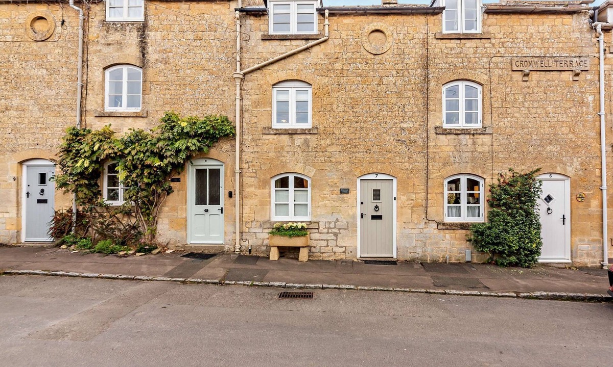 Blockley Cottage | Cosy yet stylish Cotswold holiday cottage - Rosewood Cottage