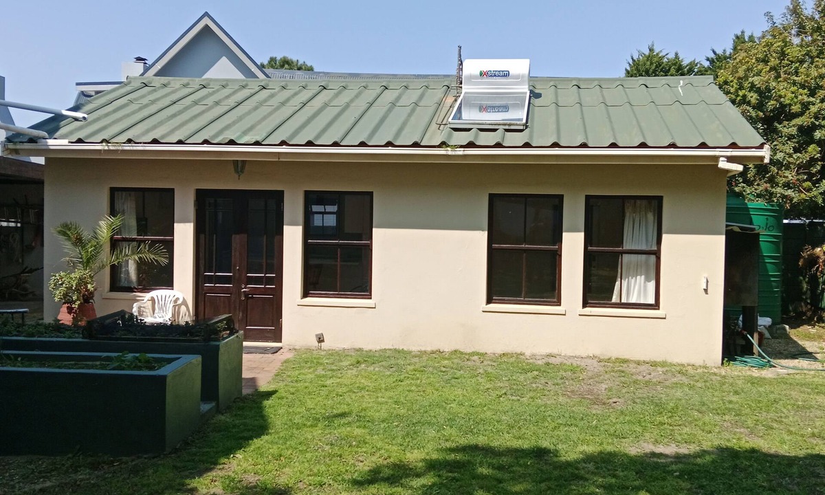 Fisherhaven Cottage | Cottage 2x Bedroom, Secure, quiet, sort after area, beautiful scenery