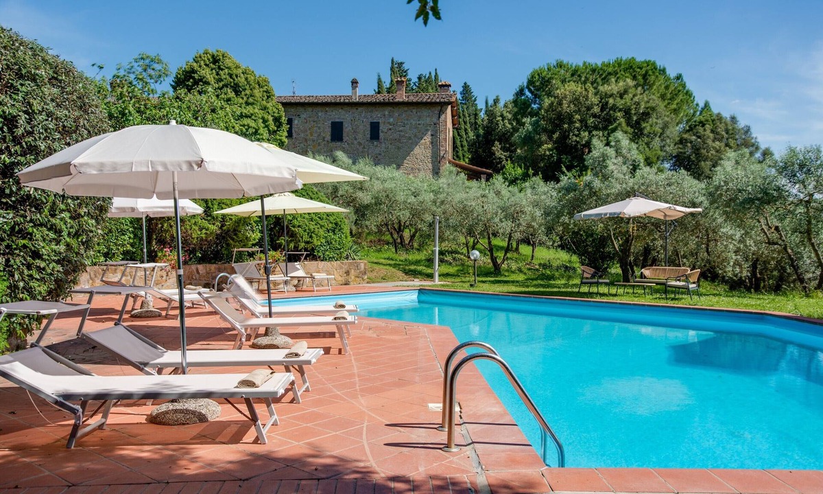 Gambassi Terme House | Country House 'La Pineta Farm House' with Private Pool and Wi-Fi