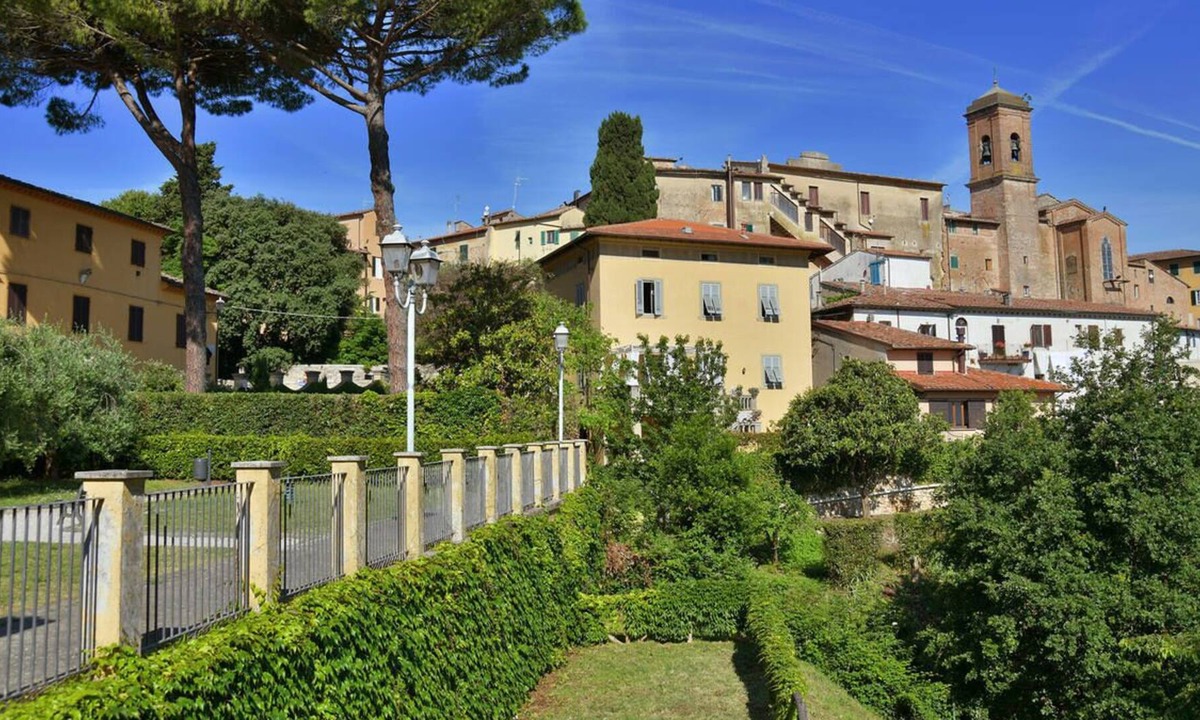 Lari Villa | Countryside villa in Tuscany with swimming pool