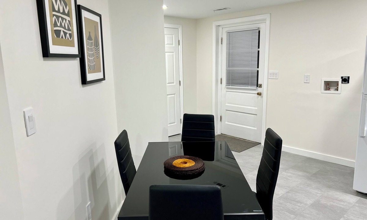 Rosaryville Apartment | Cozy 1-bedroom apartment in brilliant Cheltenham with WiFi, AC