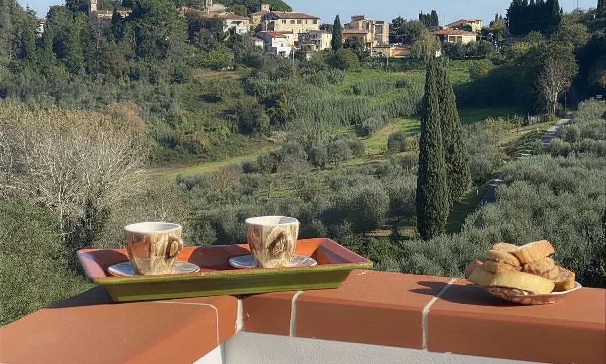 Lari House | Cozy 2-bedroom house in charming Usigliano with breathtaking views