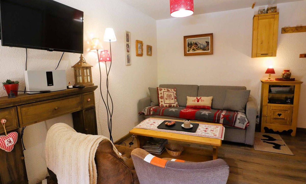 Beaufort Apartment | Cozy 27m² Studio with Mezzanine in Beaufort—WIFI, Balcony, Close to Skiing & Shops
