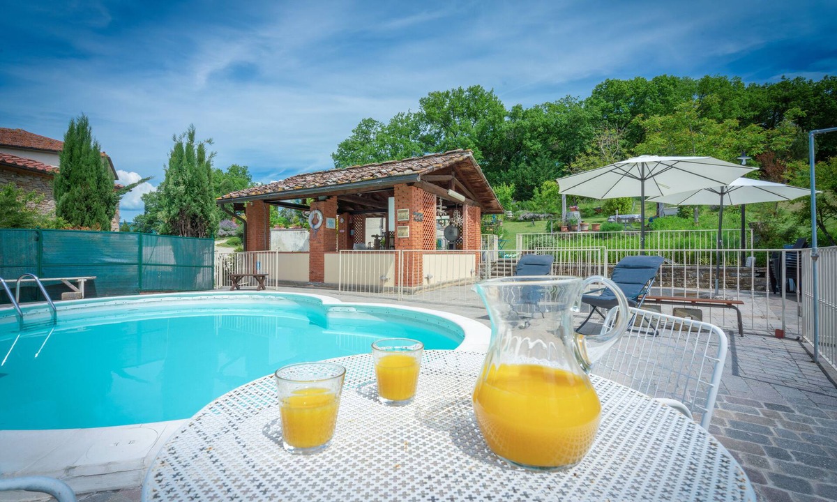 Barberino di Mugello House | Cozy apartment in family farmhouse, nestled in the Mugello countryside