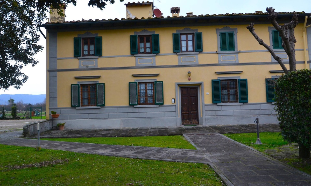 Badia a Settimo Apartment | Cozy apartment in the green, 20min. from Florence with private parking spaces