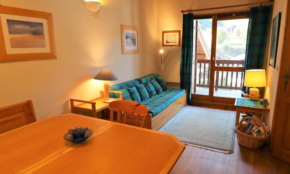 Areches Apartment | Cozy Duplex with Pool, Sleeps 4-5, Central Arêches-Beaufort, 50m from Shops and Slopes