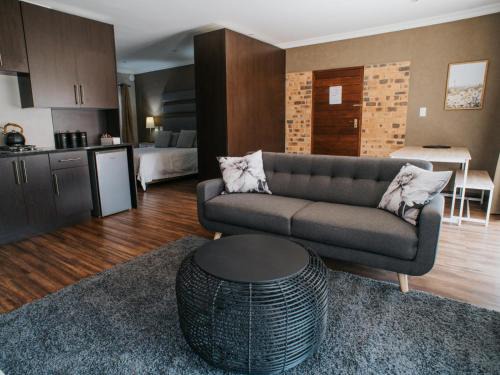 Edenvale Apartment | Cozy In Jozi Accommodation