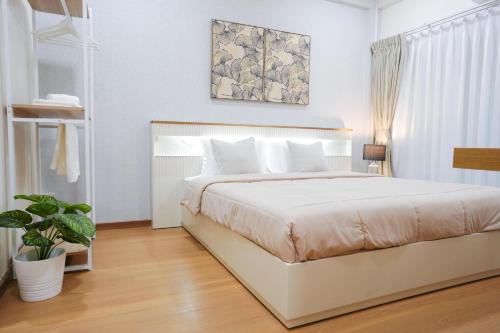 Bang Lamphu Lang Hostel | Cozy KingsizeBed เจริญนคร
