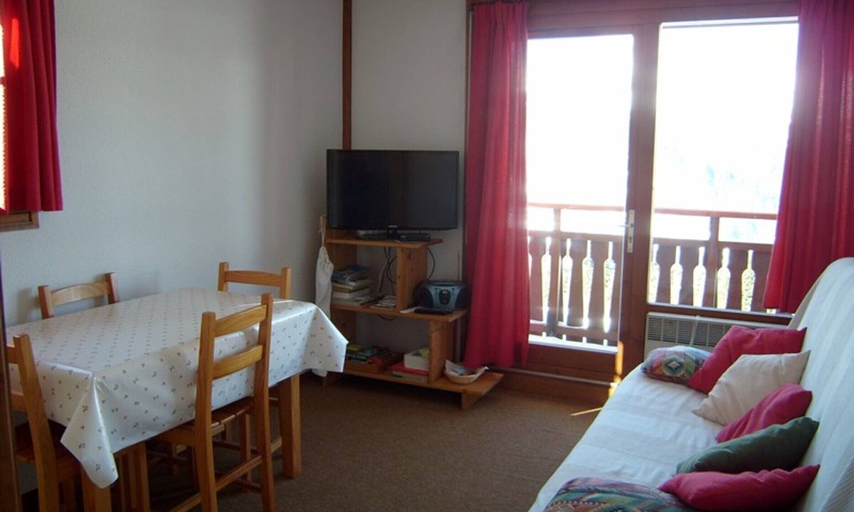 Cohennoz Apartment | Cozy studio for 4 at the foot of the slopes, pets allowed, parking