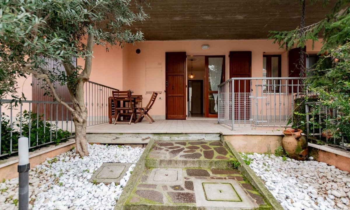 Cervia Apartment | CV012 – Cervia, cozy three-room apartment with garden
