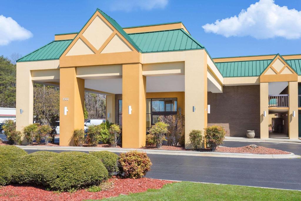 Mocksville Hotel | Days Inn by Wyndham Mocksville