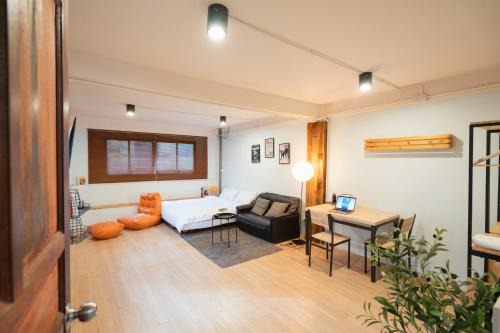 Bang Sue Apartment | Dec room at bangsue