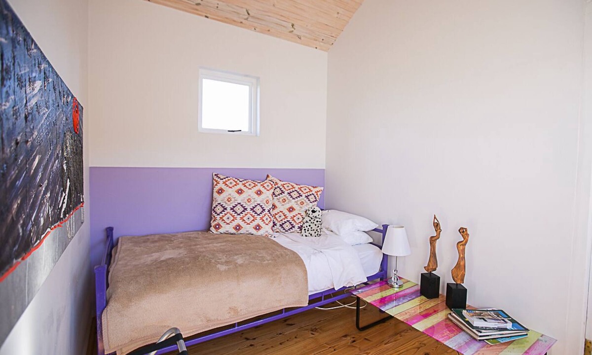 Hermanus City-Centre Apartment | Delightful db story loft with Airconditioning