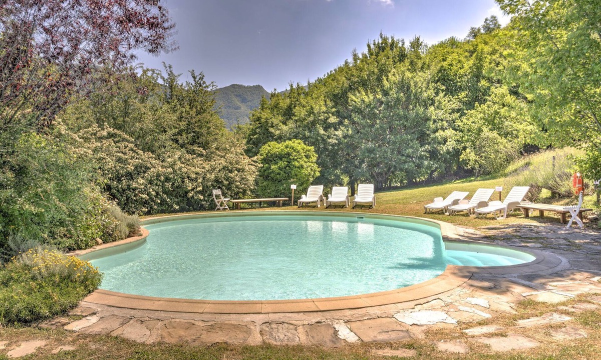 San Godenzo House | Deluxe Holiday Home in San Godenzo with Pool