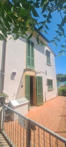 Pontedera Apartment | Dimora Lo Zizzolo - Casa vacanze indipendente vicino Pontedera
