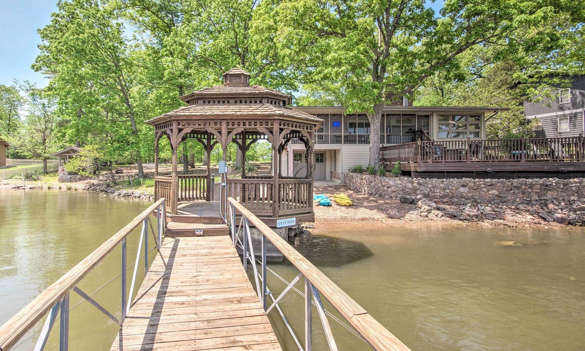 Lake of the Ozarks Cottage | Dock! Waterfront Family Home on Lake of the Ozarks