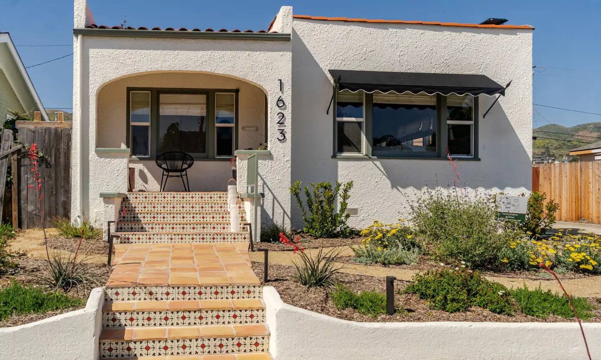Ventura House | Dog Friendly Midtown Spanish Bungalow + EV charger