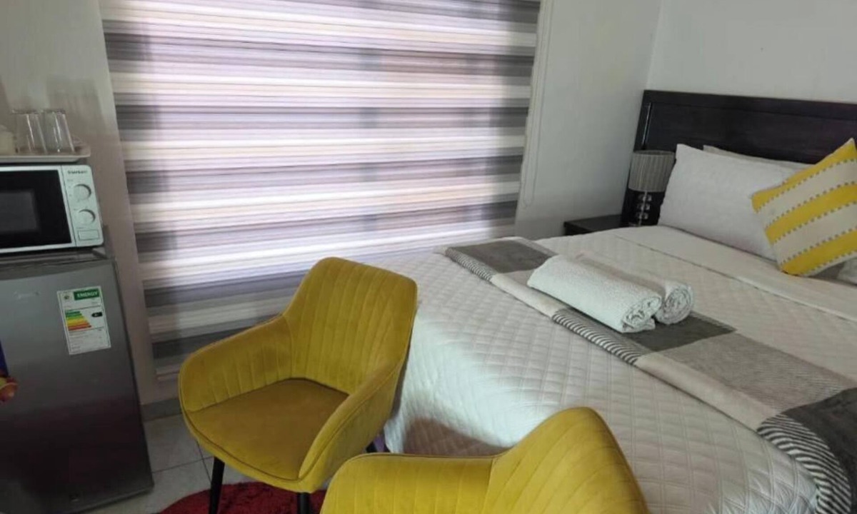 Krugersdorp North House | DreamWest Living Guesthouse
