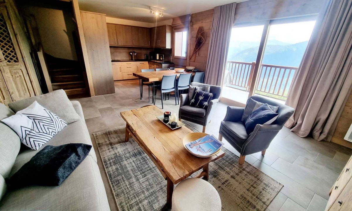 Bisanne 1500 Apartment | Duplex Apt for 8 with Pool and Parking, Les Saisies