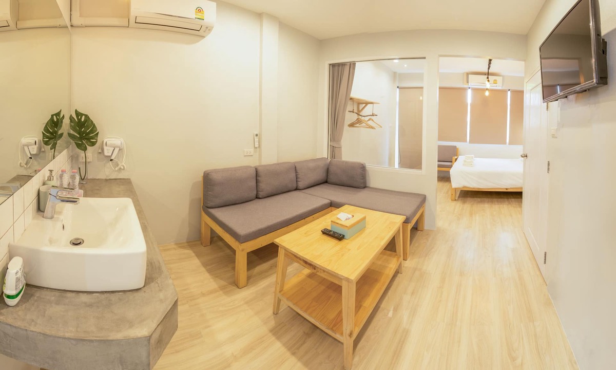 Siriraj Hostel | Ekanake Hostel