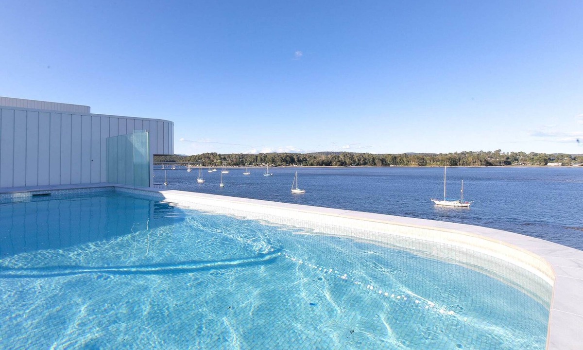 Batemans Bay Apartment | Elegant Bay Side 1-Bed Apartment with Views