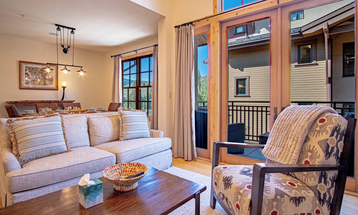 Elkhorn Village Condo | Elkhorn View Retreat