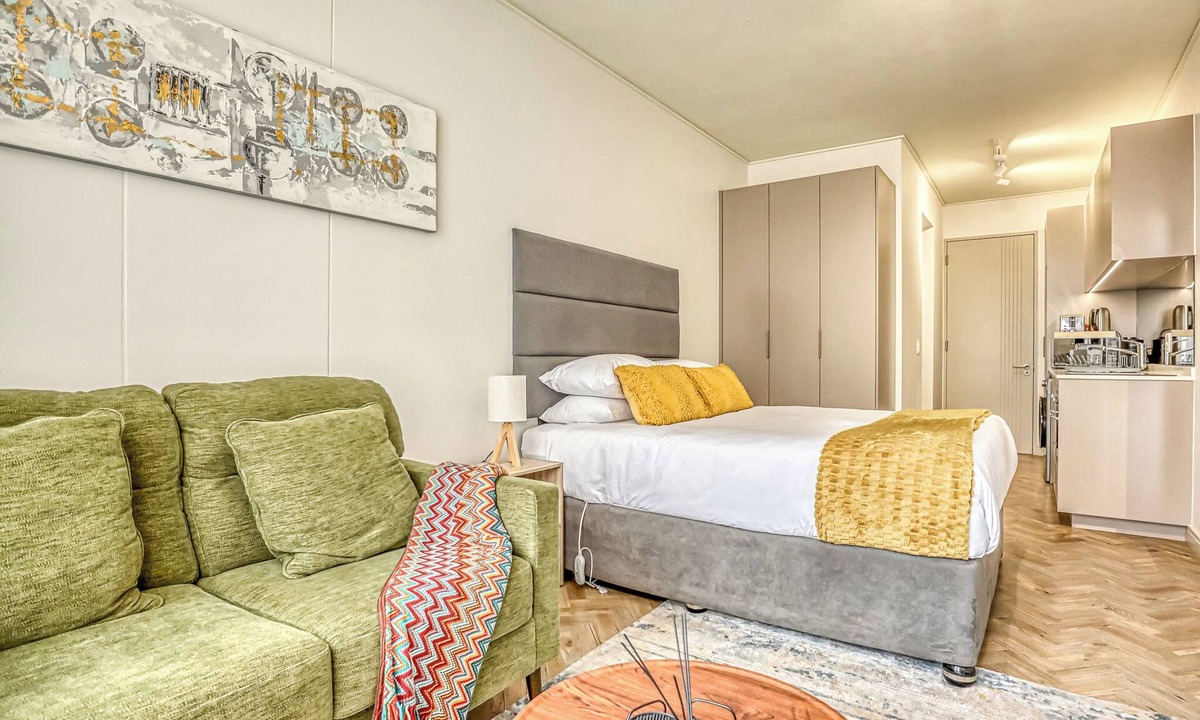 Greater Johannesburg Metropolitan Area Apartment | Enjoy your stay at the luxurious Urban Boutique apartment, Rosebank Johannesburg