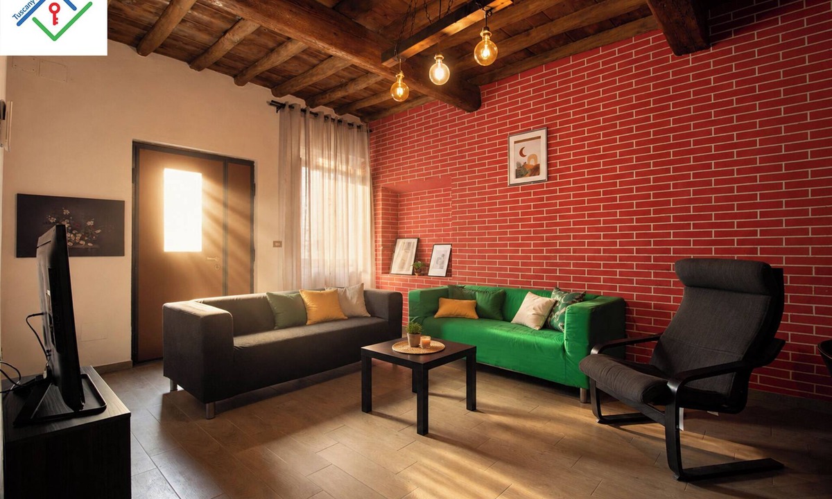 Florence Apartment | Entire House Florence: 3 Bedrooms, 2 Bathrooms, and Free Parking by TuscanyWeGo