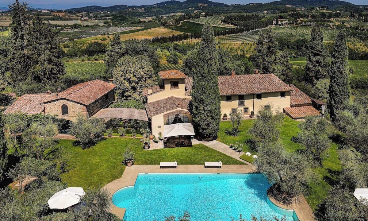 San Casciano in Val di Pesa Villa | FABULOUS 9BR-8.5BA VILLA WITH PRIVATE HEATED POOL, IN PRIME LOCATION NEAR FLORENCE!
