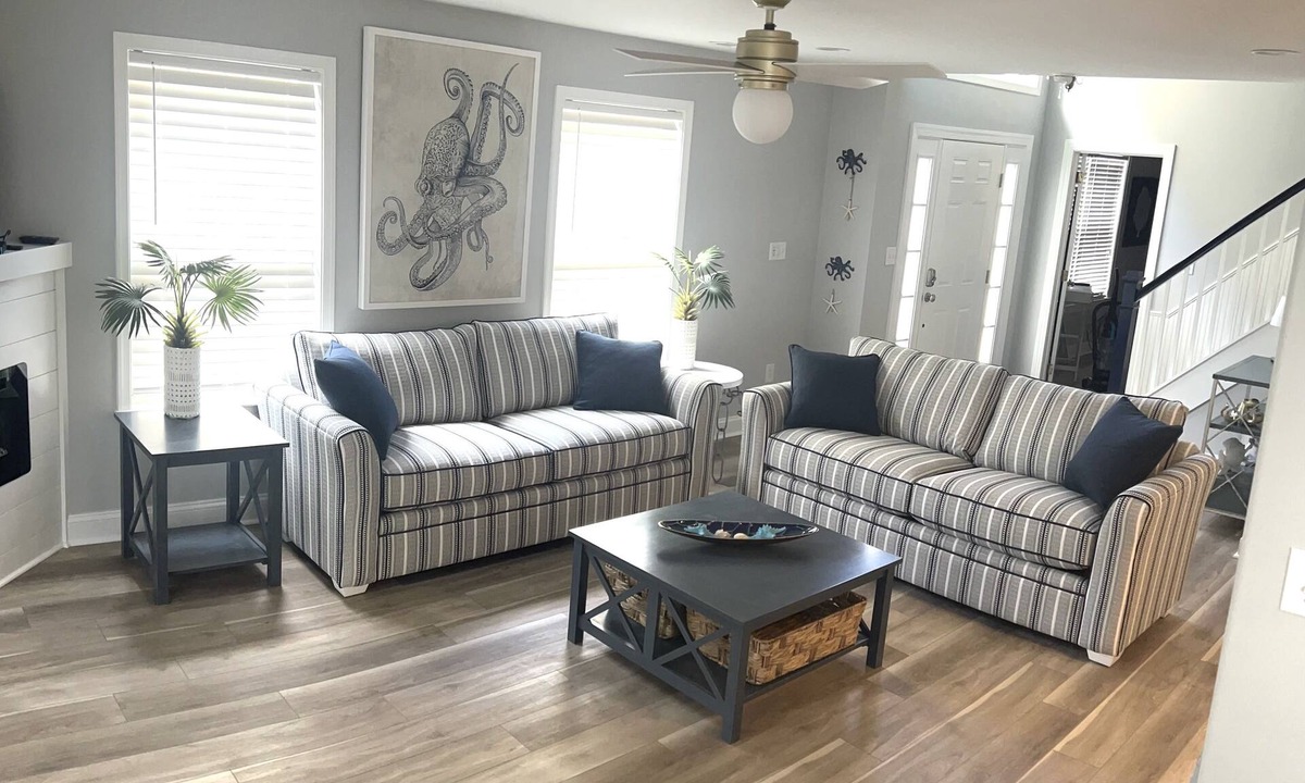 Keys Of Marsh Harbor House | Family Beach Getaway, Sleeps 10,Community Pool,Beach Shuttle,Steps to Water Park