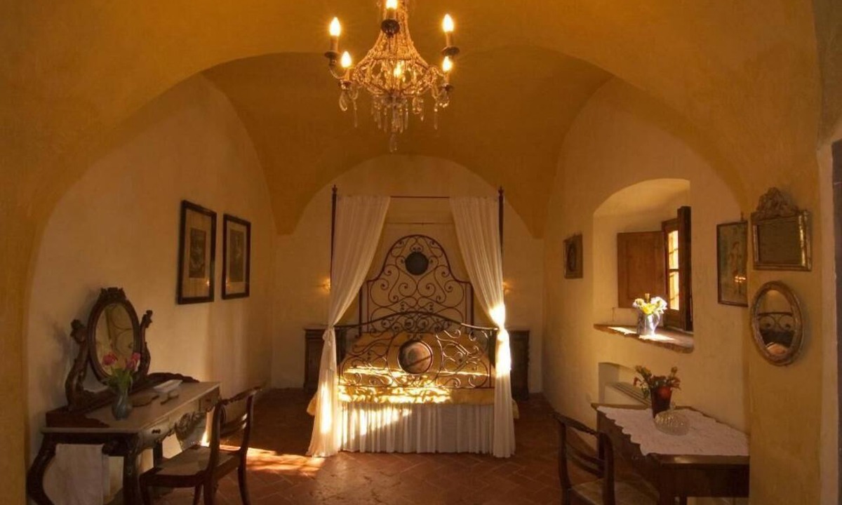 Sesto Fiorentino Apartment | Farm in Tuscany, apartment in Villa, garden and pool
