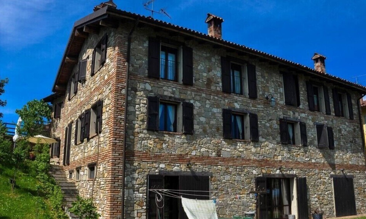 Savigno House | Farmhouse in the heart of Valsamoggia: the land of wine, castles and good food!