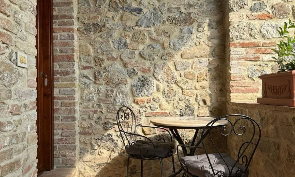 San Macario In Monte Apartment | Farmhouse La Peschiera apartment Limonaia prov. of Siena and san Gimignano