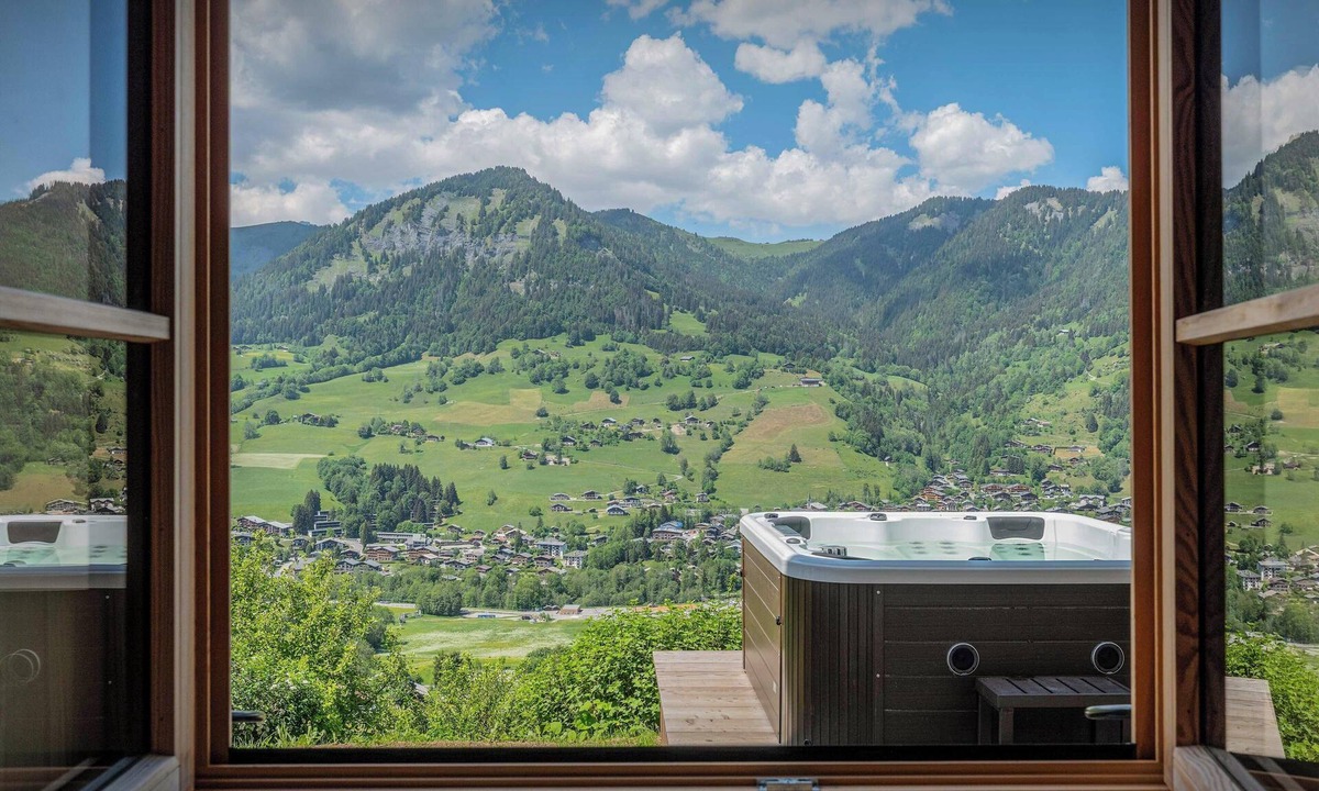 Praz-sur-Arly House | Ferme Claudius - Enjoy skiing and nature right on the piste - OVO Network