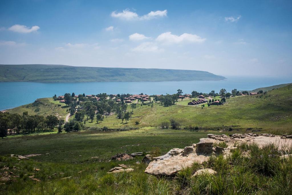 Phuthaditjhaba Hotel | First Group Qwantani