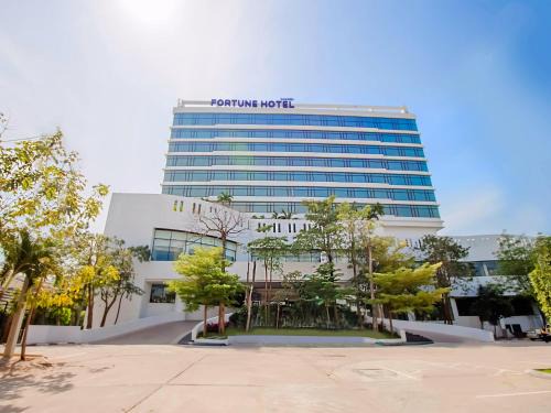 Nai Mueang Hotel | Fortune Hotel Korat- SHA Plus