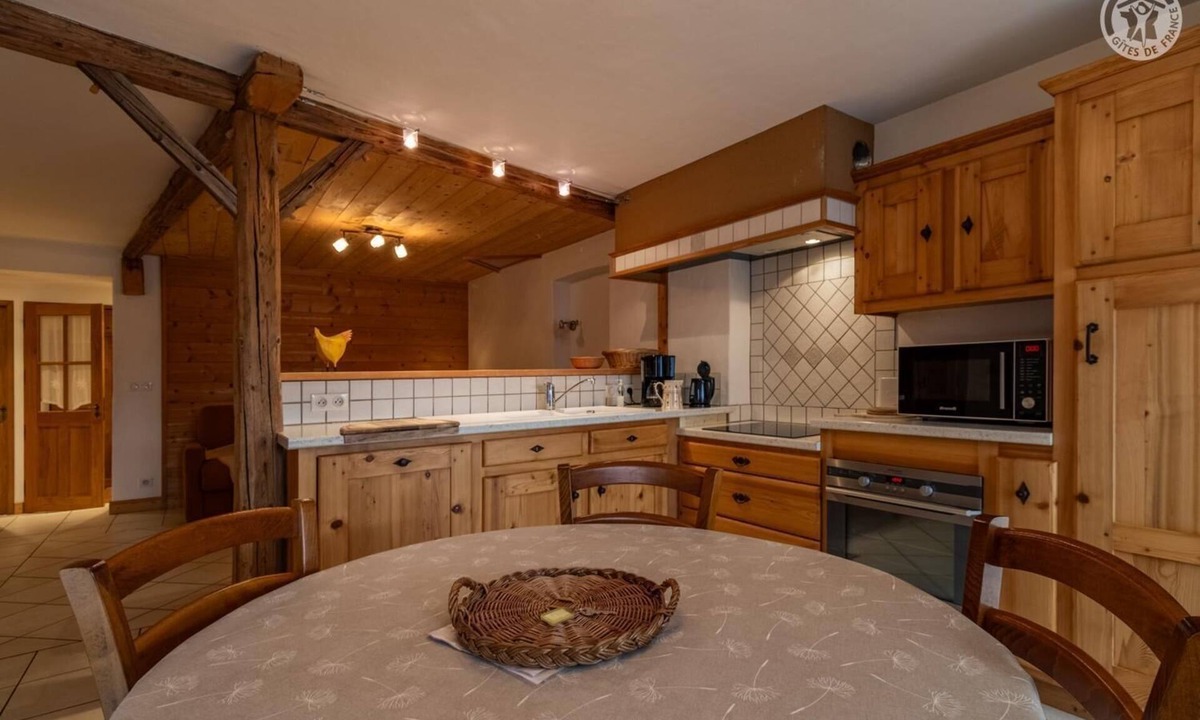 Villard-sur-Doron House | Gîte de Charme à 2km des Pistes de Bisanne 1500 Relié au Vaste Domaine Skiable de L'espace Diamant