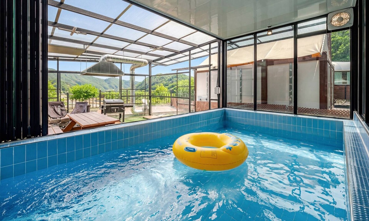 Deokhyeon RV Rental | Gapyeong Dalmeong Pool Villa Glamping