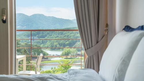 Seorak House | Gapyeong Yeonkkocchosu Pet Pension