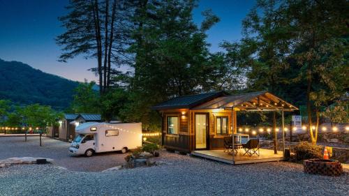 Seorak House | Gapyeong Yumyeongsan Gomone pet Camping