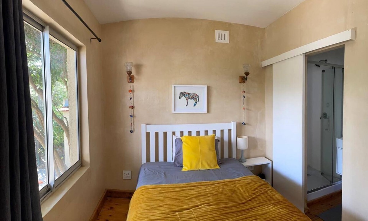 Cape Peninsula Cottage | Garden Cottage with Hot Tub in beautiful eco village - 5 mins walk to the beach