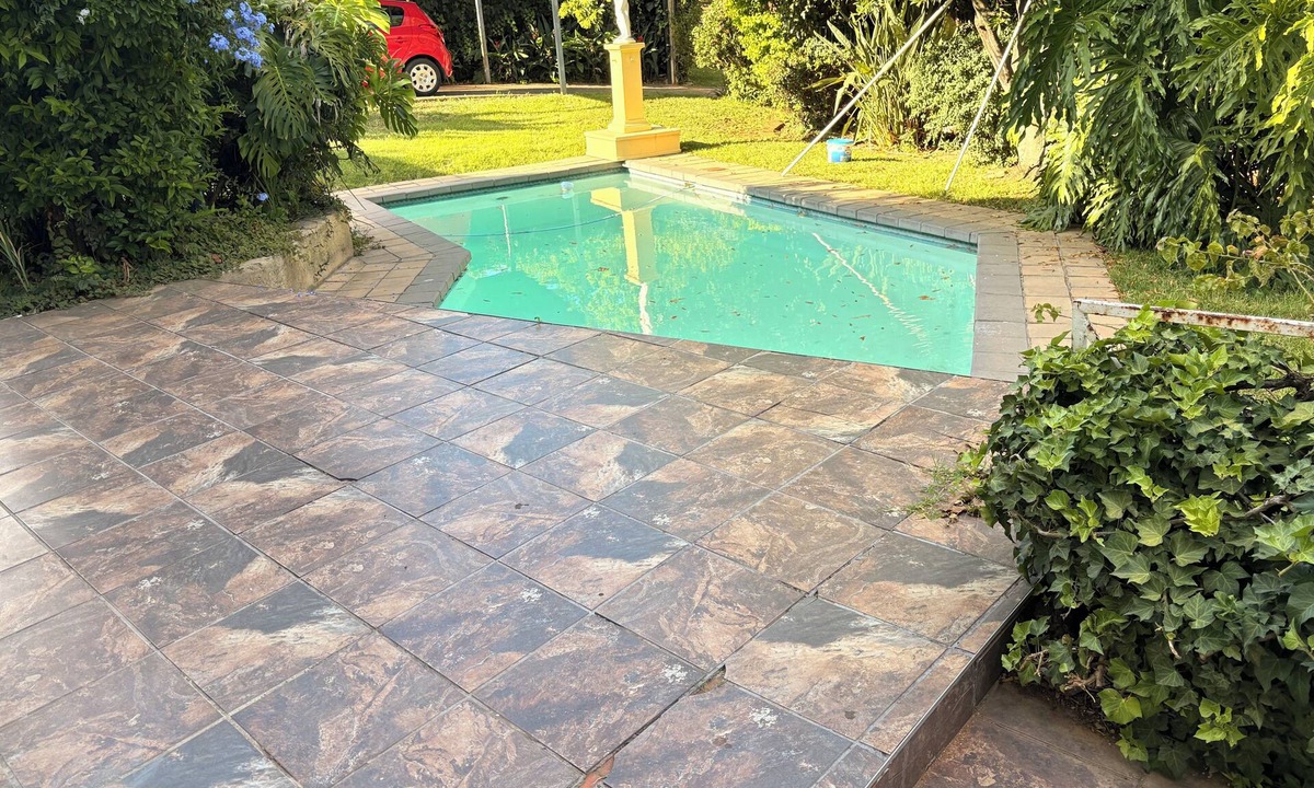 Greater Johannesburg Metropolitan Area Bed & Breakfast | Gem Family Cottage in Blairgowrie Close to Sandton/main amenities &Golf courses.