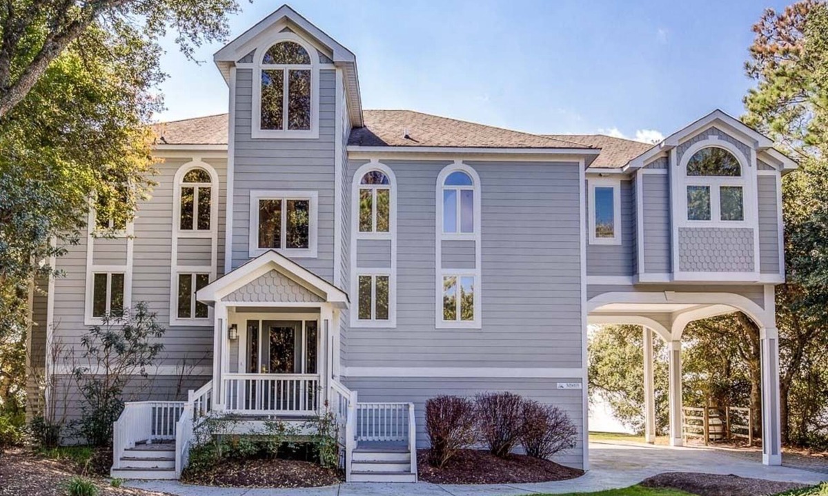 Monteray Shores House | Gentle Winds | Sound Front | Hot Tub | Corolla