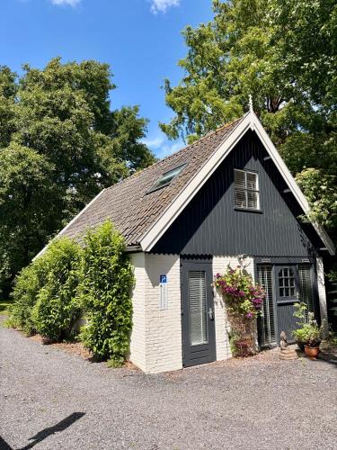 Hem House | Goditi La Vita