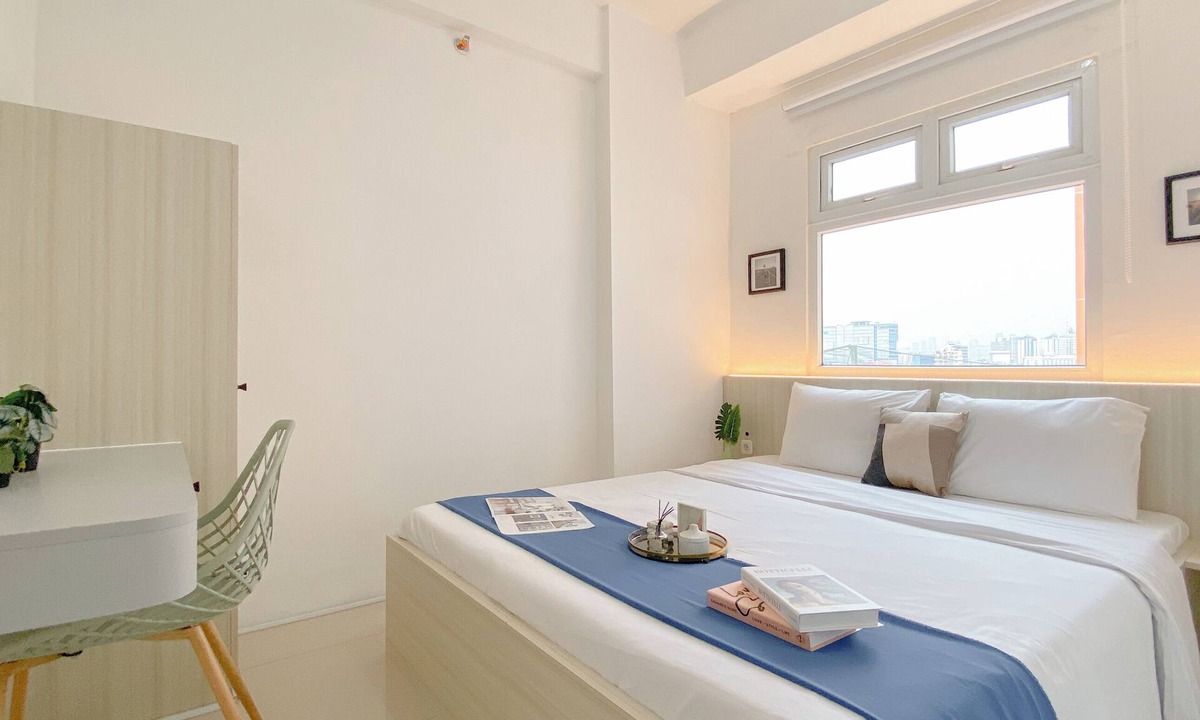 Rawasari Apartment | Good and Cozy 2BR at Green Pramuka City Apartment