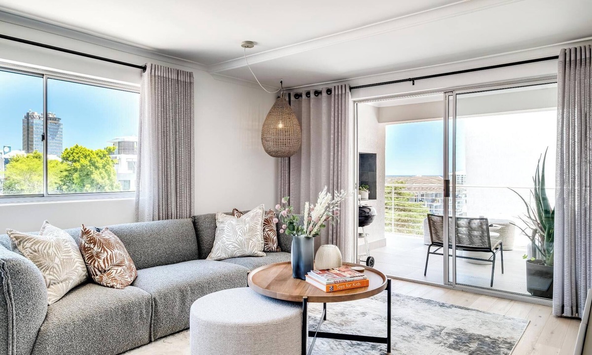 Three Anchor Bay Apartment | Green Point Modern 2bed Apartment Azura Atlantic