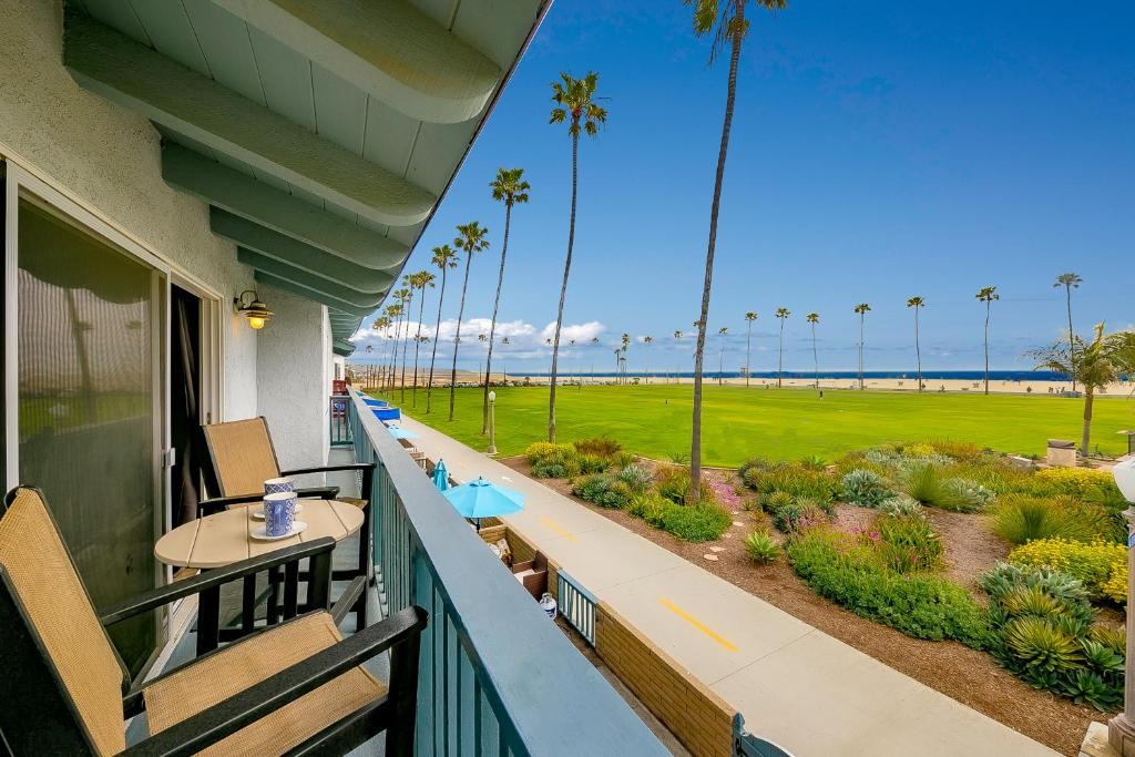 Balboa Peninsula House | Groundswell B